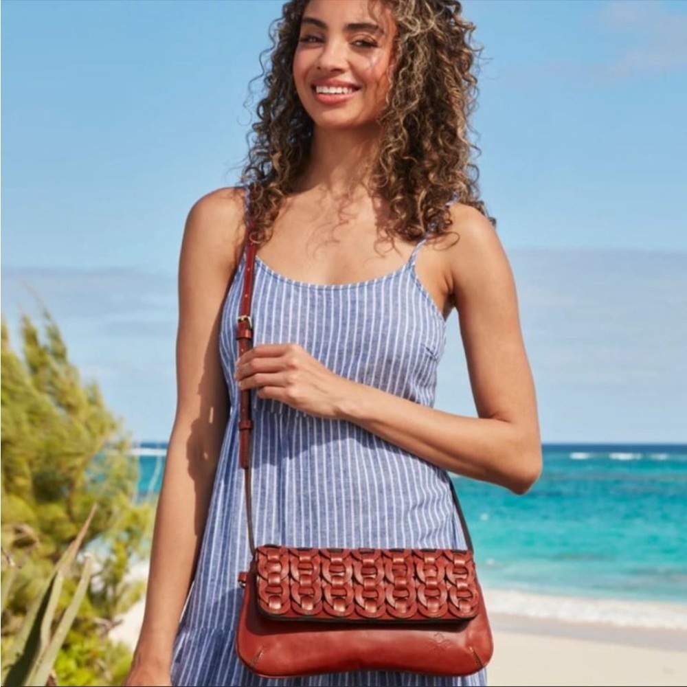 NEW Patricia Nash Women’s Baku Medium Clutch Crossbody Bag